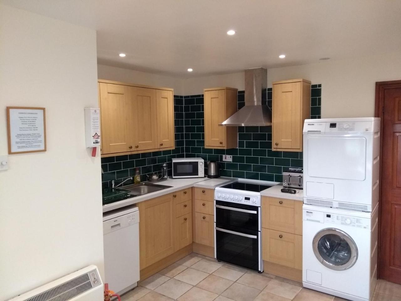 Llinos Cottage Beaumaris Esterno foto